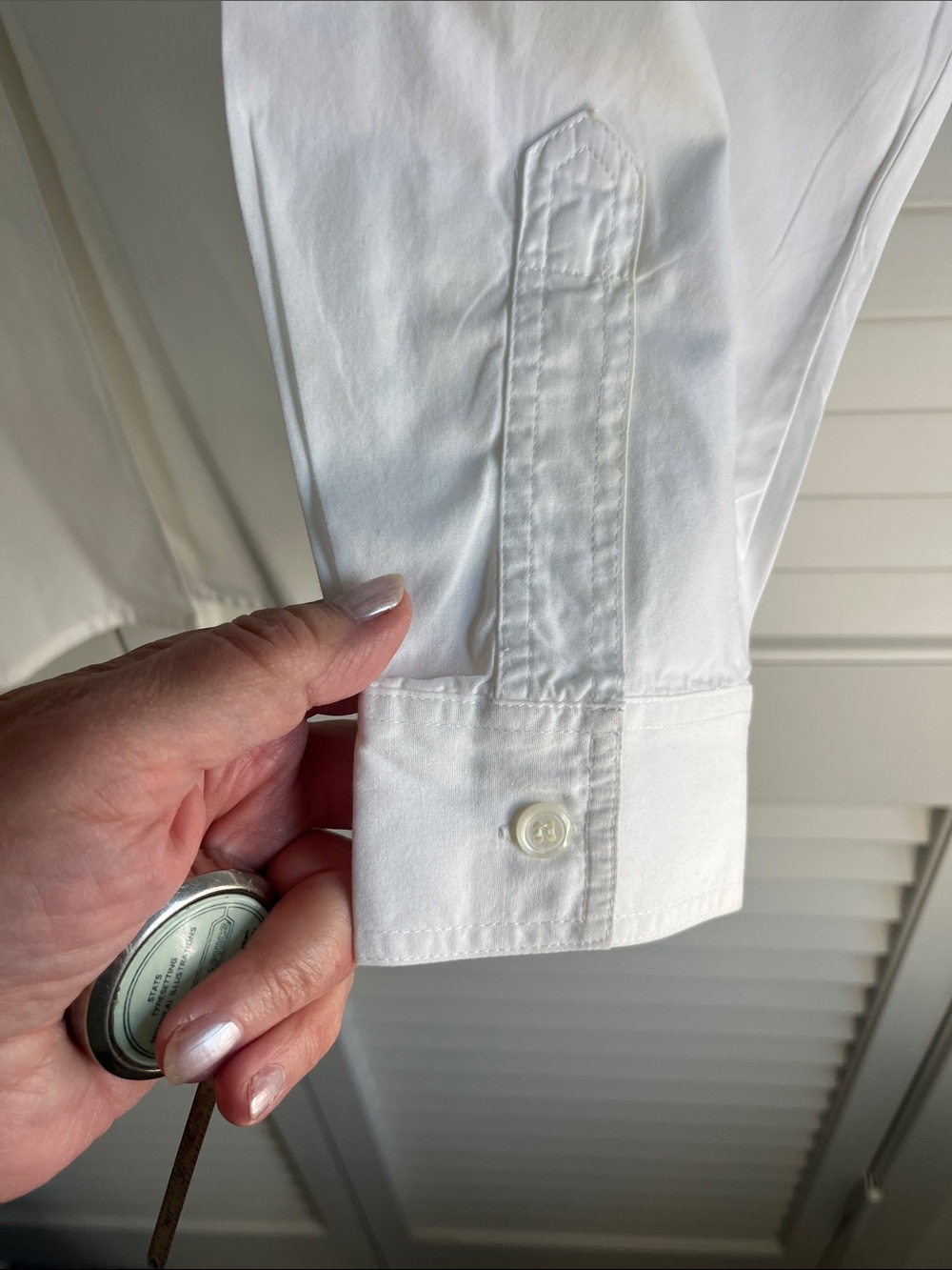 Susan Bristol White Button-Down Shirt with Floral Embroidery - Picture 5 of 7